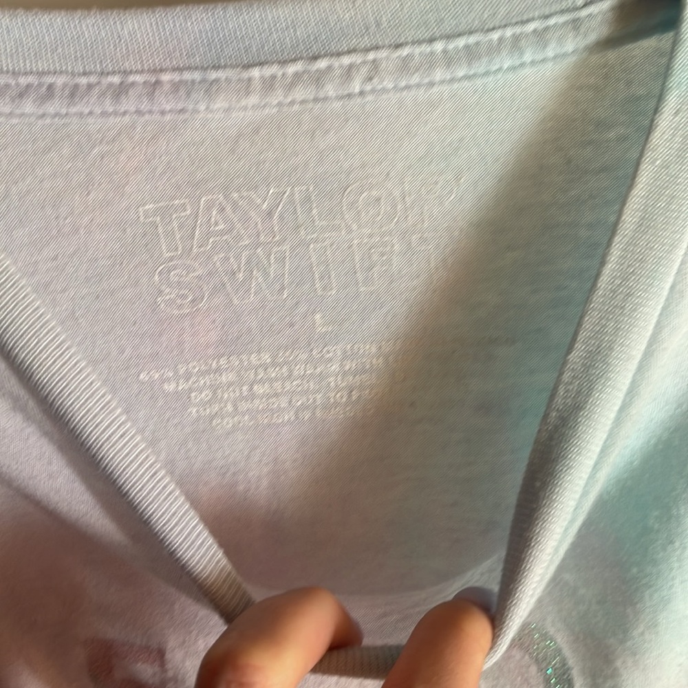Taylor Swift L/S - Picture 4 of 5
